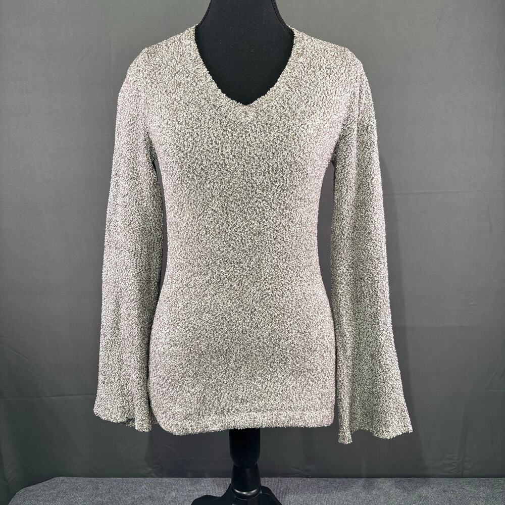 Cozy V-Neck Long Sleeve Sweater in Light Gray